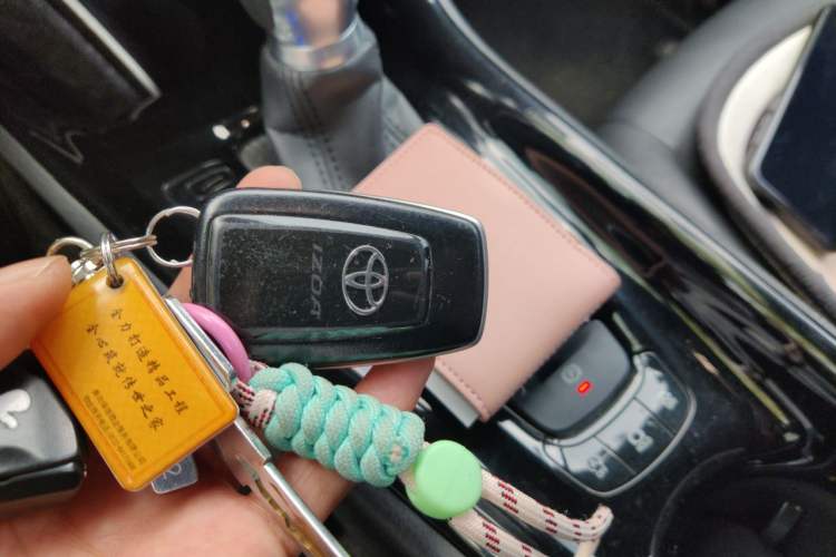 Used Toyota IZOA 2018 2.0L Yichi Version China VI Standard Vehicle Key