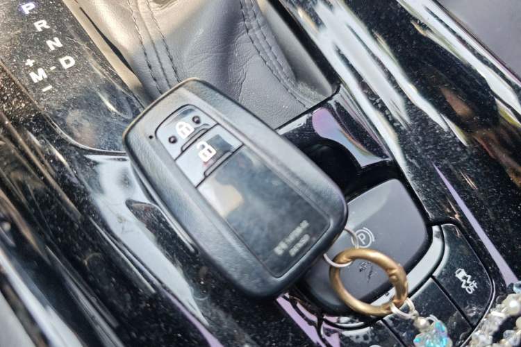 Used Toyota IZOA 2018 2.0L Yichi Edition China V Standard Vehicle Key