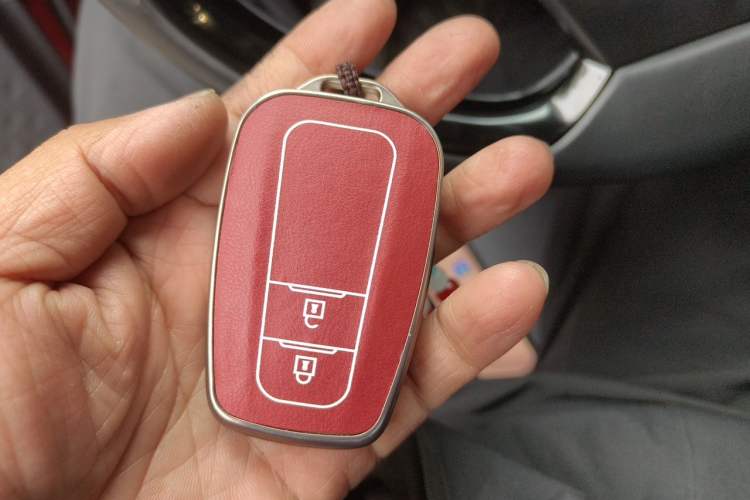 Used Toyota IZOA 2018 2.0L Yichi Version China VI Standard Vehicle Key