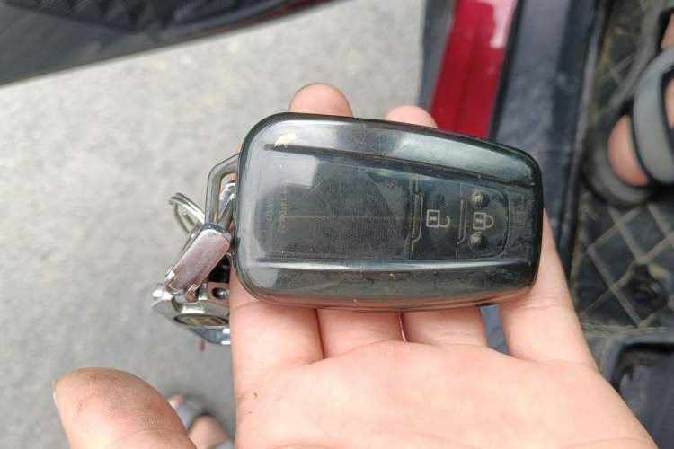 Used Toyota IZOA 2018 2.0L Yichi Version China VI Standard Vehicle Key