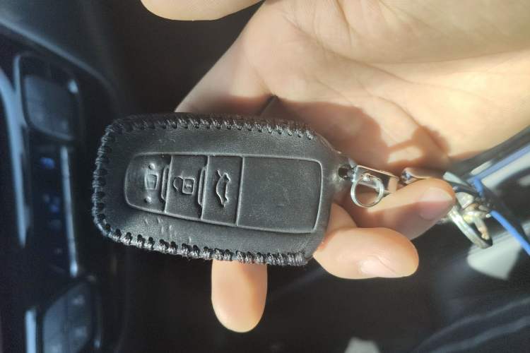 Used Toyota IZOA 2018 2.0L Yichi Edition China V Standard Vehicle Key
