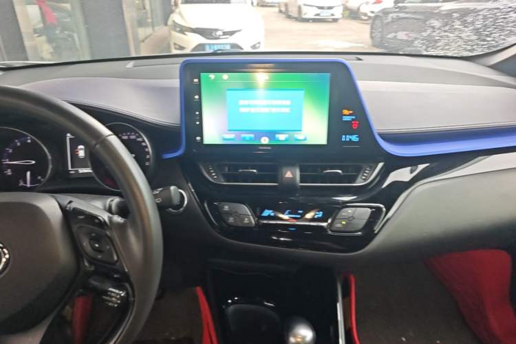 Used Toyota IZOA 2018 2.0L Yichi Version China VI Standard Audio And AC Panel