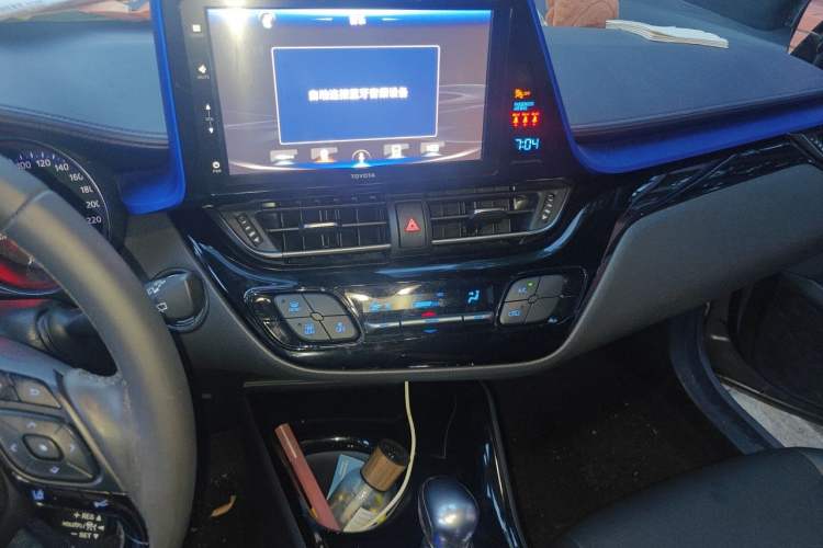 Used Toyota IZOA 2018 2.0L Yichi Edition China V Standard Audio And AC Panel