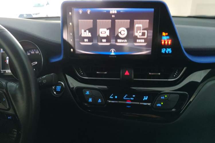 Used Toyota IZOA 2018 2.0L Yichi Edition China V Standard Audio And AC Panel
