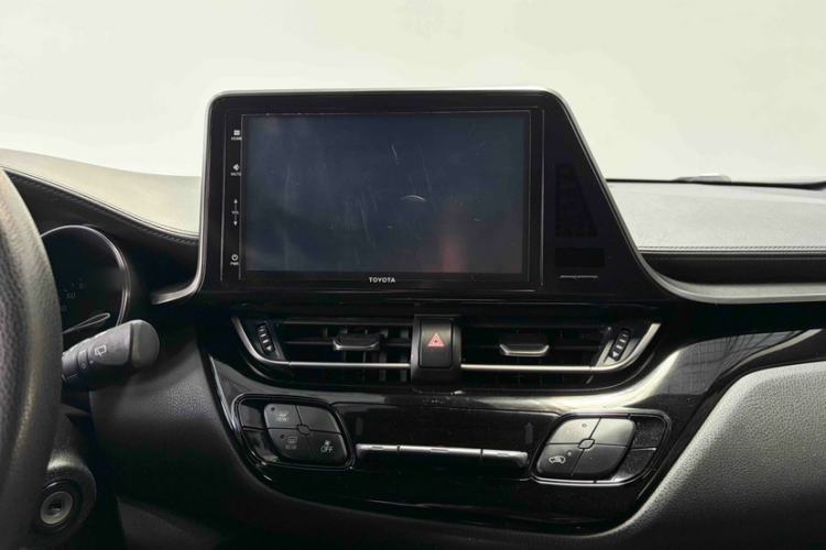 Used Toyota IZOA 2018 2.0L Yidong Version China V Standard Audio And AC Panel
