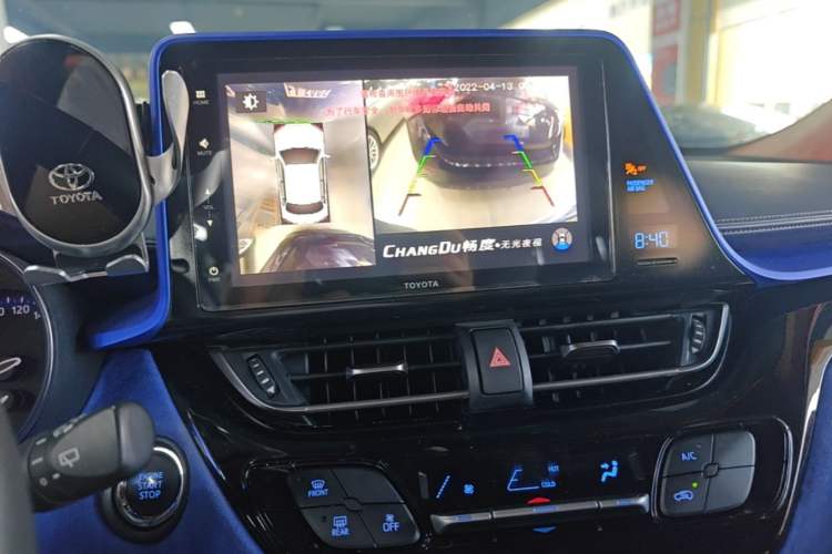 Used Toyota IZOA 2018 2.0L Yichi Edition China V Standard Audio And AC Panel