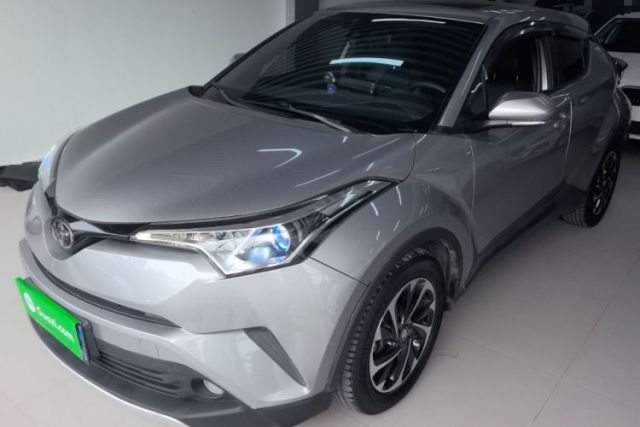 Used Toyota IZOA 2018 2.0L Yichi Version China VI Standard