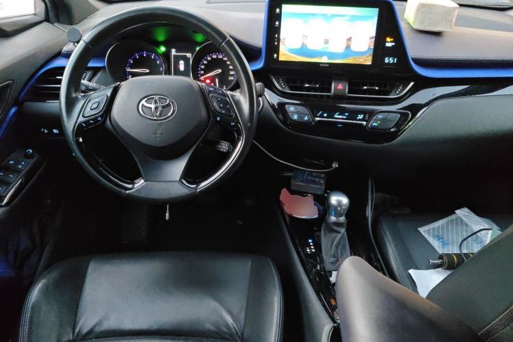 Used Toyota IZOA 2018 2.0L Yichi Version China VI Standard Center Console