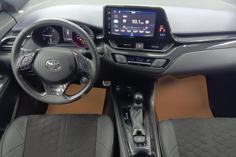 Used Toyota IZOA 2018 2.0L Yichi Version China VI Standard Center Console
