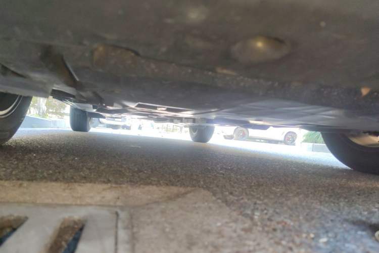 Used Toyota IZOA 2018 2.0L Yichi Version China VI Standard Chassis Front