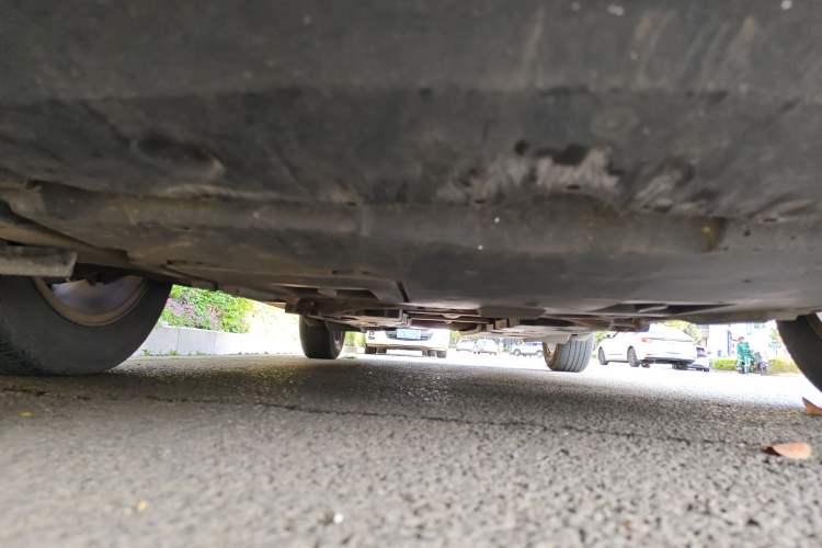 Used Toyota IZOA 2018 2.0L Yidong Version China V Standard Chassis Front