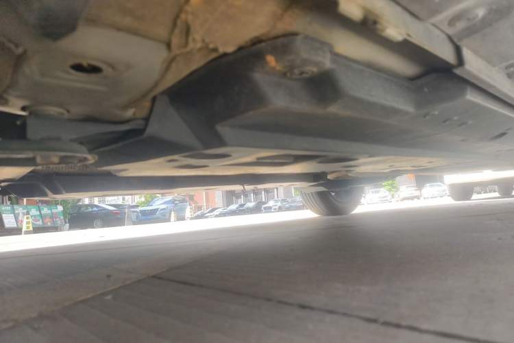 Used Toyota IZOA 2018 2.0L Yichi Version China VI Standard Chassis Front Left