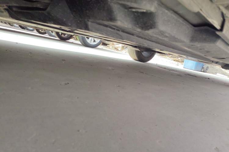 Used Toyota IZOA 2018 2.0L Yichi Version China VI Standard Chassis Front Left