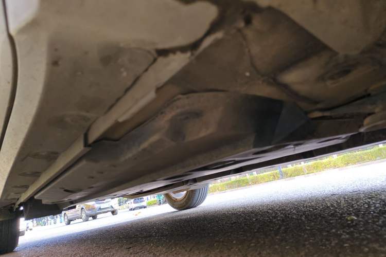 Used Toyota IZOA 2018 2.0L Yidong Version China V Standard Chassis Front Right