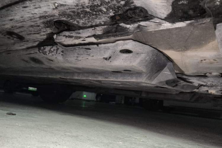 Used Toyota IZOA 2018 2.0L Yichi Version China VI Standard Chassis Front Right