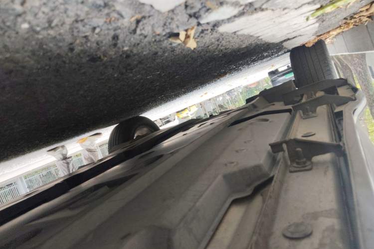 Used Toyota IZOA 2018 2.0L Yichi Edition China V Standard Chassis Front Right
