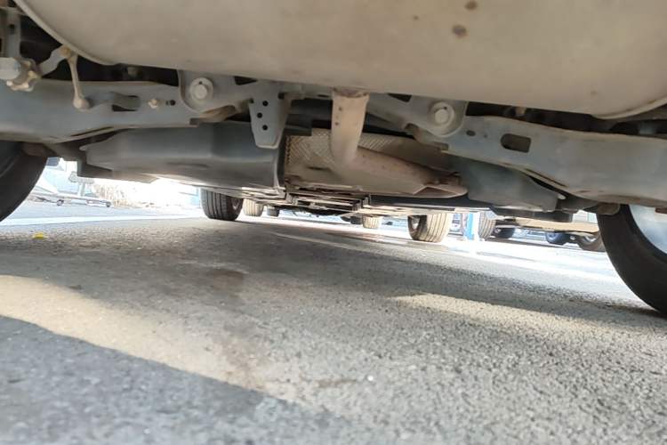 Used Toyota IZOA 2018 2.0L Yixuan Sunroof Version China V Standard Chassis Rear