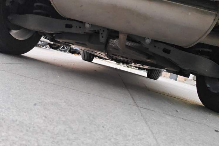 Used Toyota IZOA 2018 2.0L Yichi Version China VI Standard Chassis Rear