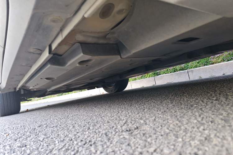 Used Toyota IZOA 2018 2.0L Yidong Version China V Standard Chassis Rear Left