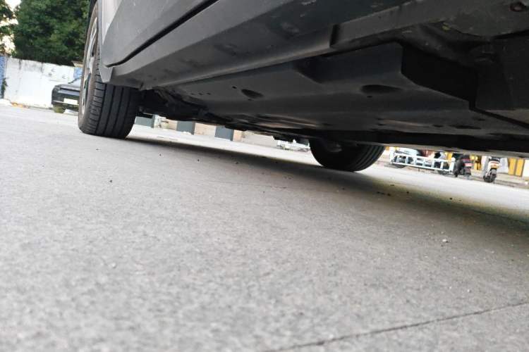 Used Toyota IZOA 2018 2.0L Yichi Version China VI Standard Chassis Rear Left
