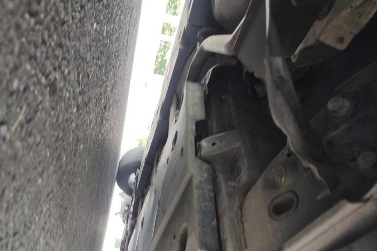 Used Toyota IZOA 2018 2.0L Yixuan Sunroof Version China VI Standard Chassis Rear Right