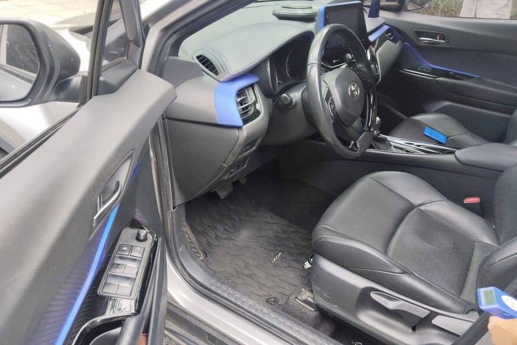 Used Toyota IZOA 2018 2.0L Yichi Edition China V Standard Driver Seat