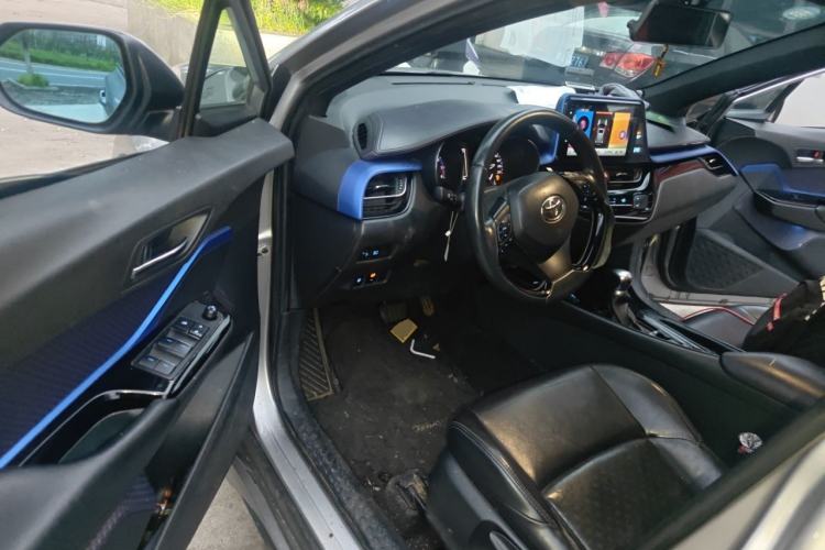 Used Toyota IZOA 2018 2.0L Yichi Edition China V Standard Driver Seat