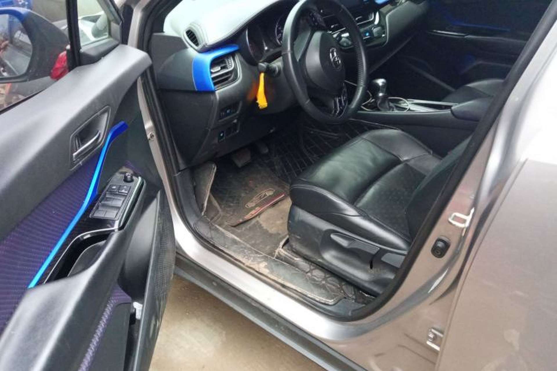 Used Toyota IZOA 2018 2.0L Yichi Version China VI Standard Driver Seat