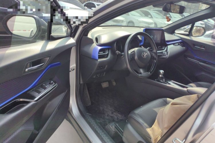 Used Toyota IZOA 2018 2.0L Yichi Version China VI Standard Driver Seat