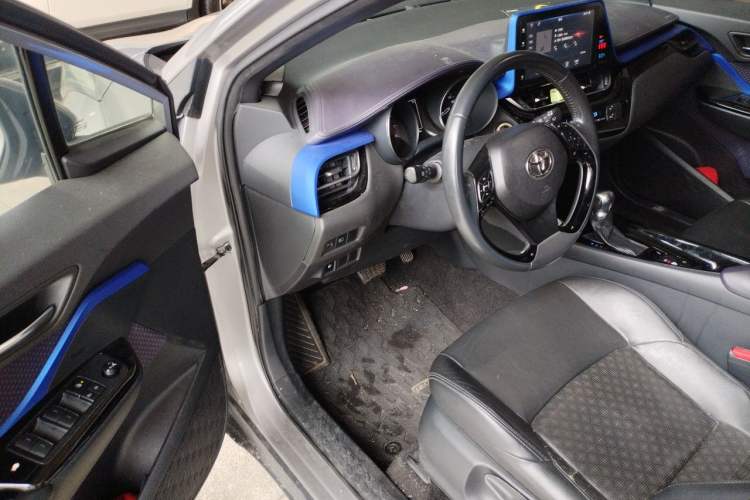 Used Toyota IZOA 2018 2.0L Yichi Edition China V Standard Driver Seat