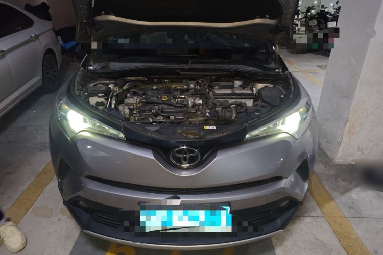 Used Toyota IZOA 2018 2.0L Yichi Version China VI Standard Engine Bay