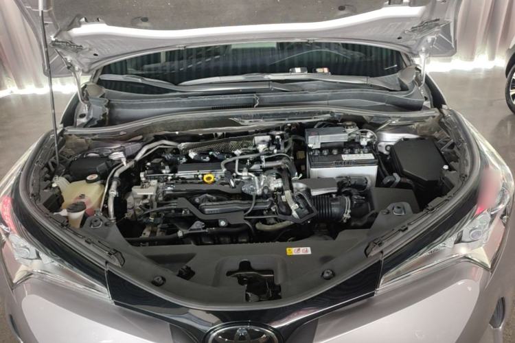 Used Toyota IZOA 2018 2.0L Yichi Edition China V Standard Engine Bay