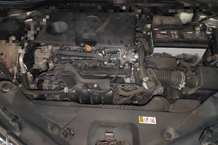 Used Toyota IZOA 2018 2.0L Yichi Version China VI Standard Engine Bay
