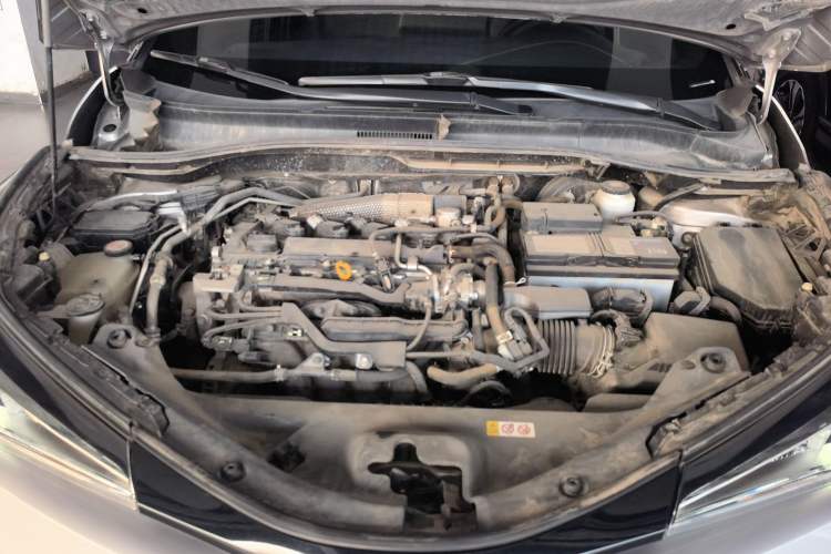 Used Toyota IZOA 2018 2.0L Yichi Edition China V Standard Engine Bay