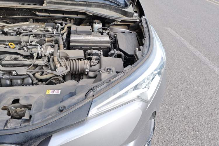 Used Toyota IZOA 2018 2.0L Yidong Version China V Standard Engine Bay Left