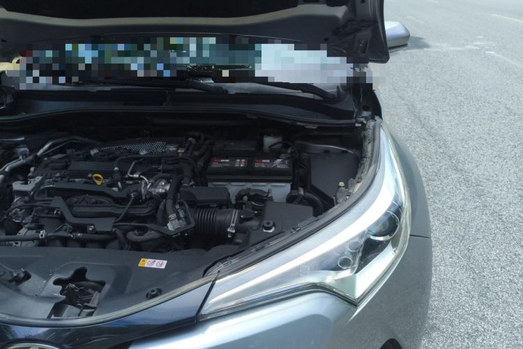 Used Toyota IZOA 2018 2.0L Yichi Version China VI Standard Engine Bay Left