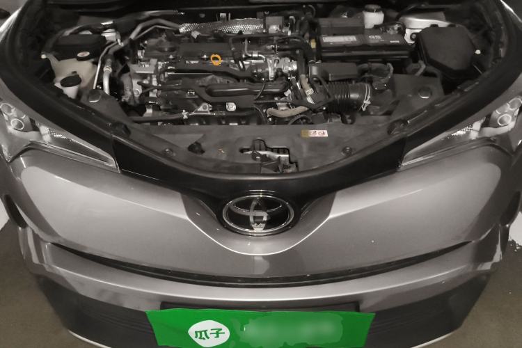 Used Toyota IZOA 2018 2.0L Yichi Version China VI Standard Engine Bay