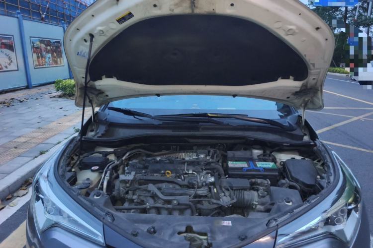 Used Toyota IZOA 2018 2.0L Yichi Edition China V Standard Engine Bay