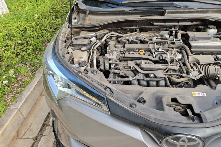 Used Toyota IZOA 2018 2.0L Yidong Version China V Standard Engine Bay Right