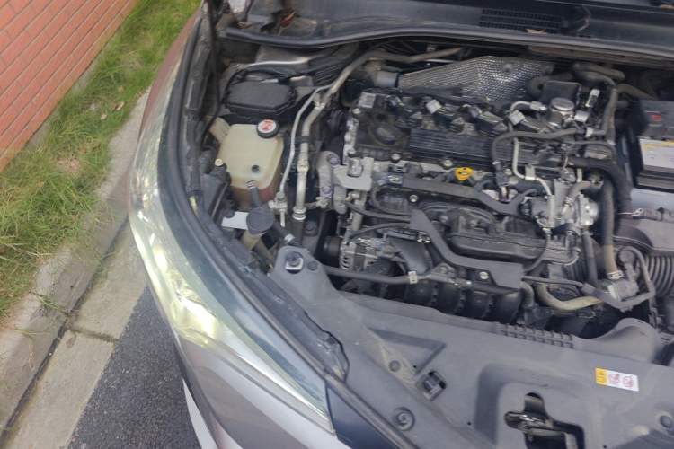 Used Toyota IZOA 2018 2.0L Yichi Edition China V Standard Engine Bay Right