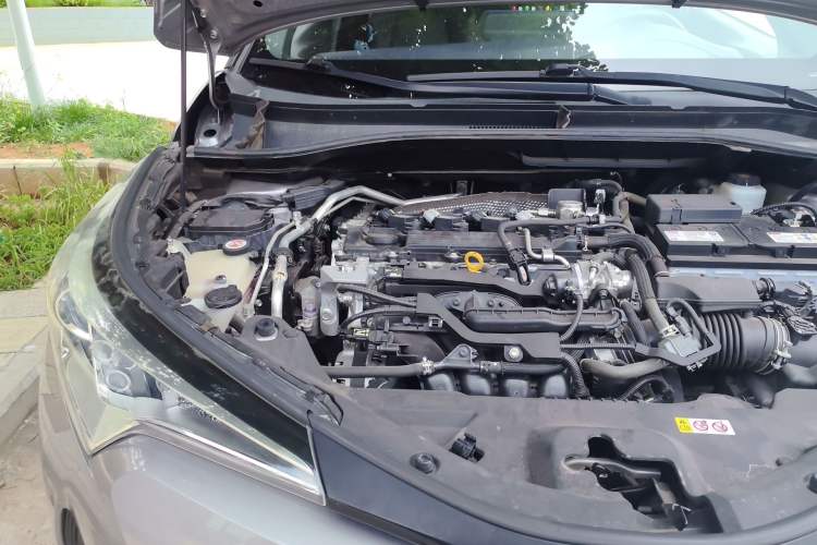 Used Toyota IZOA 2018 2.0L Yichi Edition China V Standard Engine Bay Right