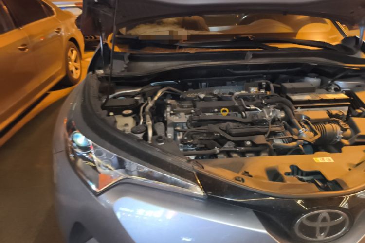 Used Toyota IZOA 2018 2.0L Yichi Version China VI Standard Engine Bay Right
