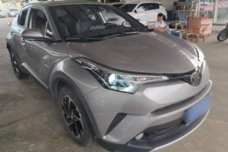 Used Toyota IZOA 2018 2.0L Yichi Version China VI Standard Exterior 2