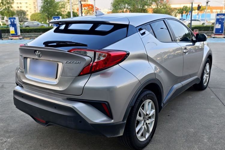 Used Toyota IZOA 2018 2.0L Yidong Version China V Standard Exterior 2