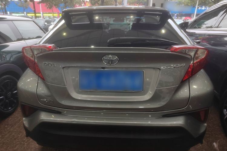 Used Toyota IZOA 2018 2.0L Yichi Version China VI Standard Exterior 3