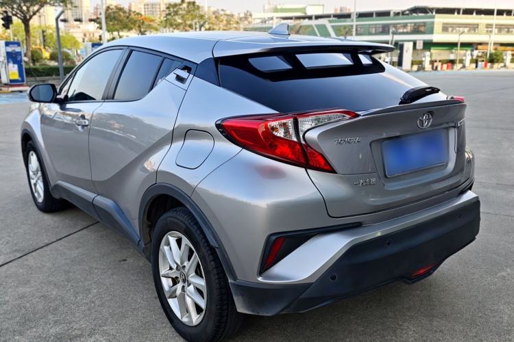 Used Toyota IZOA 2018 2.0L Yidong Version China V Standard Exterior 3