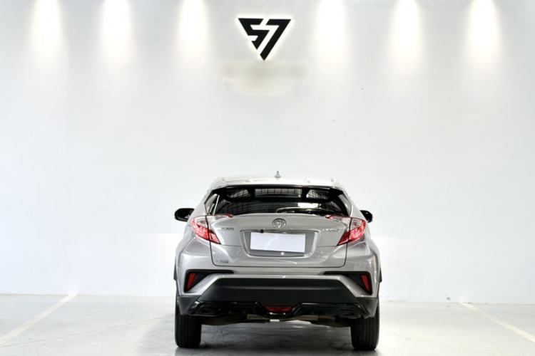 Used Toyota IZOA 2018 2.0L Yidong Version China V Standard Exterior 3