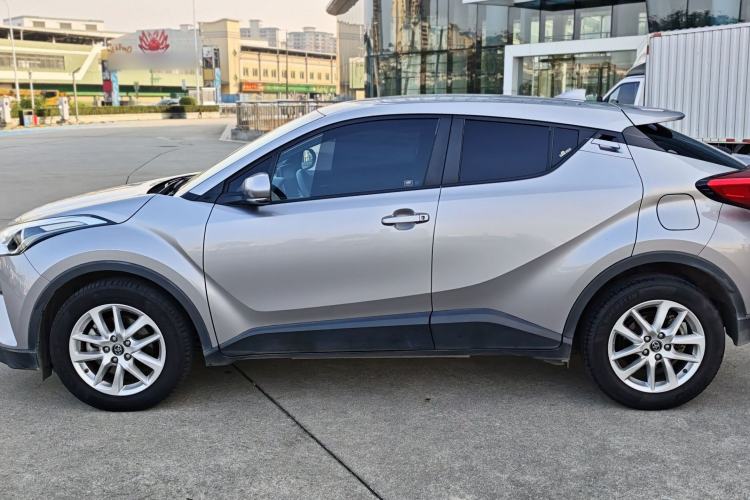 Used Toyota IZOA 2018 2.0L Yidong Version China V Standard Exterior 4