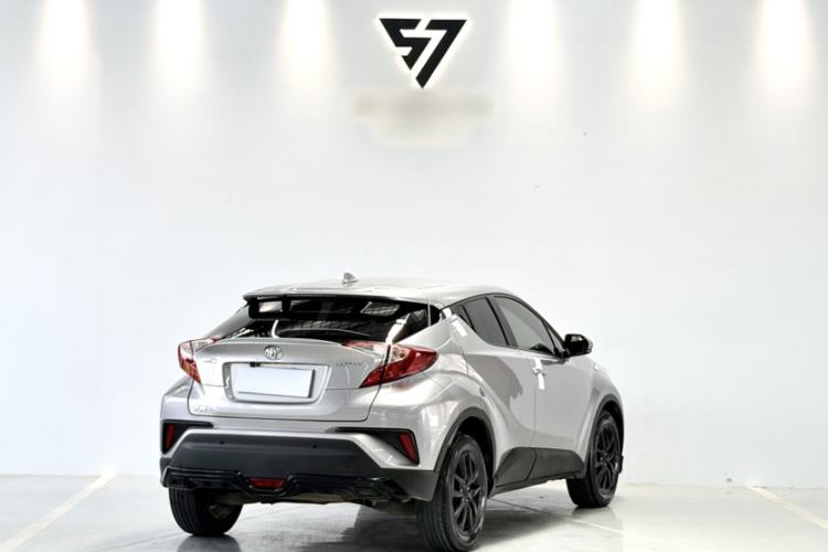 Used Toyota IZOA 2018 2.0L Yidong Version China V Standard Exterior 4