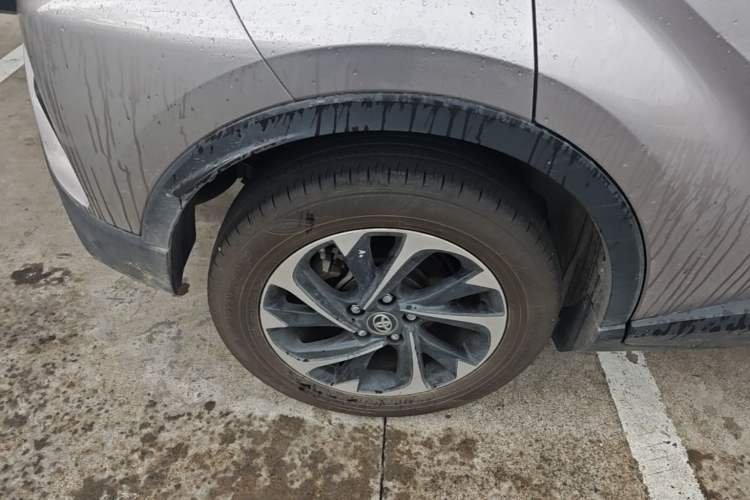 Used Toyota IZOA 2018 2.0L Yichi Version China VI Standard Exterior 5